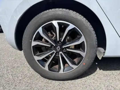 Photo 12 Renault Clio  Eco-G 100 ch GSR2