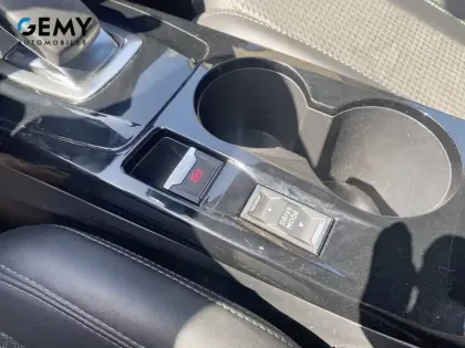 Photo 12 Peugeot 208  Electrique 50 kWh 136ch