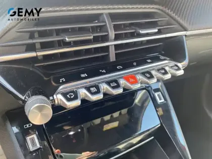 Photo 16 Peugeot 208  Electrique 50 kWh 136ch