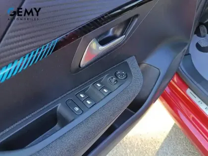 Photo 12 Peugeot 208  PureTech 75 S&S BVM5