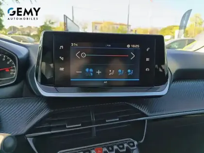 Photo 14 Peugeot 208  PureTech 75 S&S BVM5