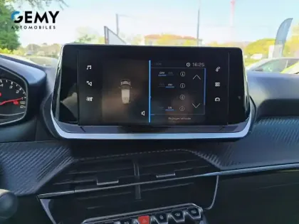 Photo 18 Peugeot 208  PureTech 75 S&S BVM5