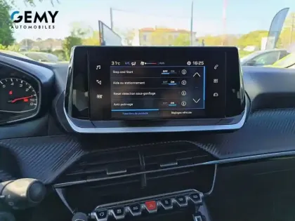 Photo 17 Peugeot 208  PureTech 75 S&S BVM5