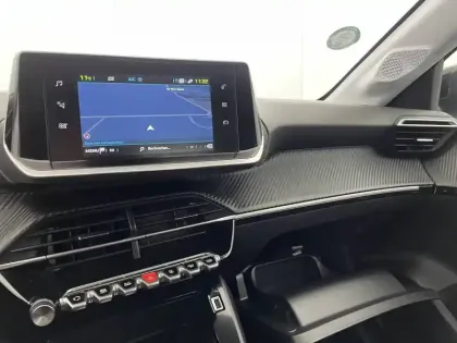 Photo 91 Peugeot 208  ELECTRIQUE 50 KWH 136