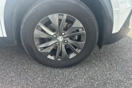 Photo 14 Peugeot 2008 Gén. II Ph1 NG Style 5