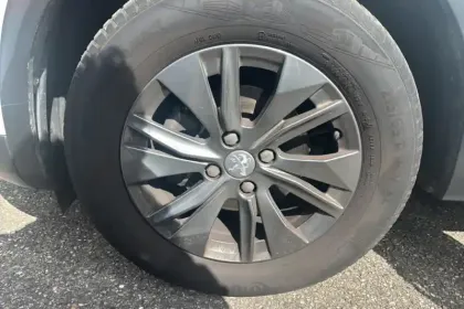 Photo 11 Peugeot 2008 Gén. II Ph1 NG Style 5