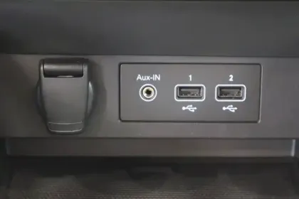 Photo 32 Renault Clio Gén. V (BJA) Ph1 NG Techno 5