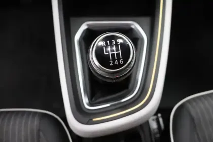 Photo 76 Renault Clio  TCe 140