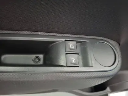 Photo 31 Renault Twingo  III Achat Intégral - 21