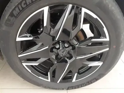 Photo 33 Peugeot 3008  Hybrid 145 e-DCS6