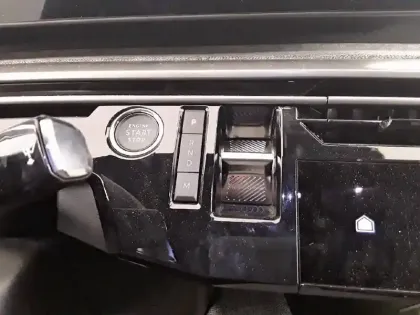 Photo 13 Peugeot 3008  Hybrid 145 e-DCS6