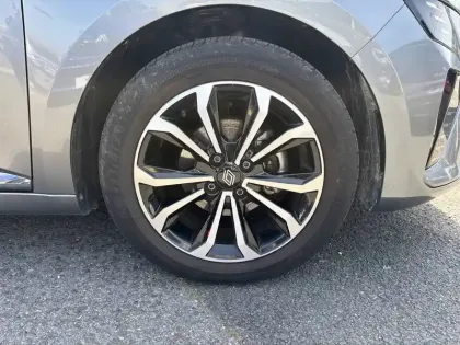 Photo 11 Renault Clio  Eco-G 100 ch GSR2