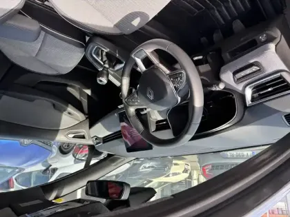 Photo 23 Renault Clio  Eco-G 100 ch GSR2