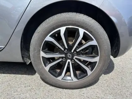 Photo 8 Renault Clio  Eco-G 100 ch GSR2