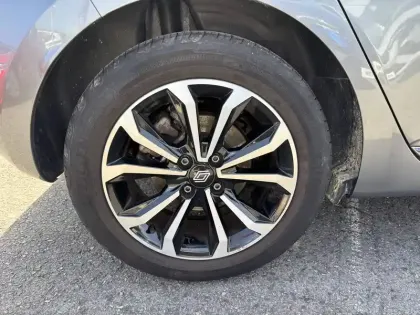 Photo 12 Renault Clio  Eco-G 100 ch GSR2