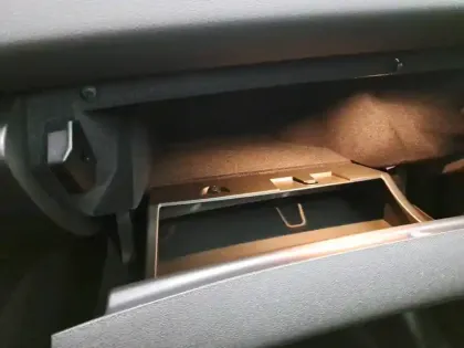 Photo 38 Renault Megane Mégane IV Berline dCi 110 Energy