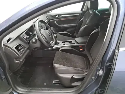 Photo 25 Renault Megane Mégane IV Berline dCi 110 Energy