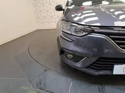 Photo 8 Renault Megane Mégane IV Berline dCi 110 Energy