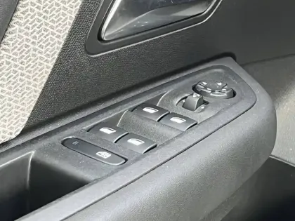 Photo 39 Citroën C4  PureTech 130 S&S EAT8