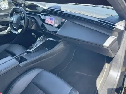 Photo 17 Peugeot 308 Gén. III Ph1 GT 5