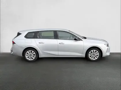Photo 27 Opel Astra  Sports Tourer 1.2 Turbo Hybride 145 ch e-DCT6