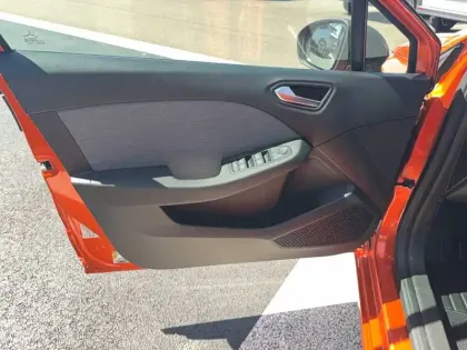 Photo 9 Renault Clio  TCe 90