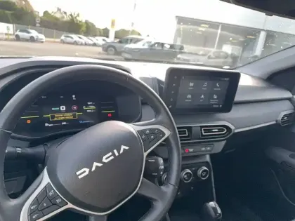 Photo 6 Dacia Jogger  Hybrid 140 7 places GSR2