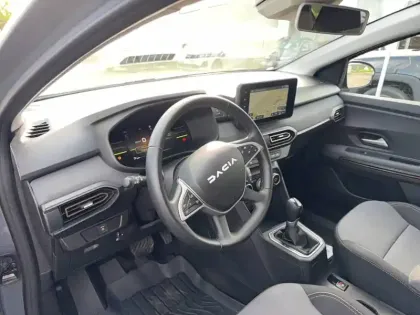 Photo 11 Dacia Jogger  Hybrid 140 7 places GSR2