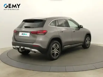 Photo 71 Mercedes GLA  200 7G-DCT