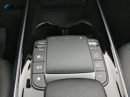 Photo 73 Mercedes GLA  200 7G-DCT