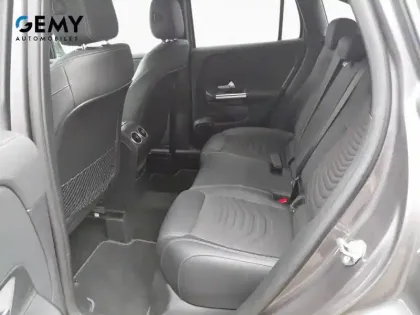 Photo 45 Mercedes GLA  200 7G-DCT