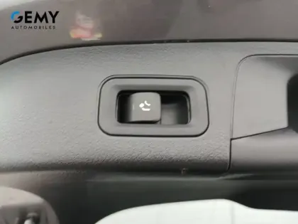 Photo 78 Mercedes GLA  200 7G-DCT