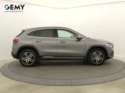 Photo 57 Mercedes GLA  200 7G-DCT