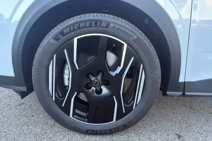Photo 33 Peugeot 3008  Plug-in Hybrid 195 e-DCS7
