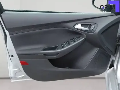 Photo 21 Ford Focus Gén. IV Ph1 ST-Line 5