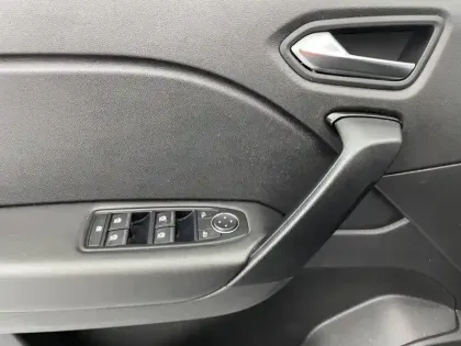 Photo 95 Renault Captur  E-Tech hybride 145