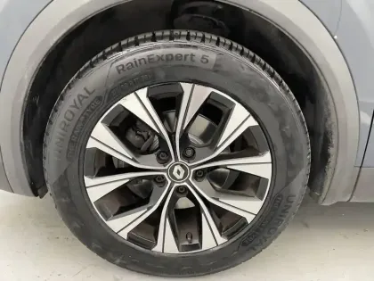 Photo 82 Renault Captur  E-Tech hybride 145