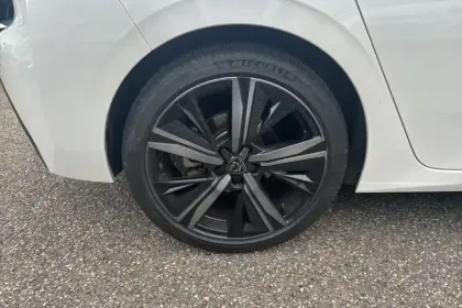 Photo 13 Peugeot 308 Gén. III Ph1 GT Pack 5