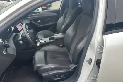 Photo 9 Peugeot 308 Gén. III Ph1 GT Pack 5