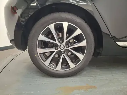 Photo 14 Renault Clio Gén. V (BJA) Ph1 Intens 5