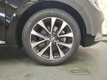 Photo 15 Renault Clio Gén. V (BJA) Ph1 Intens 5