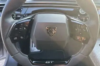 Photo 45 Peugeot 5008  Hybrid 145 e-DCS6