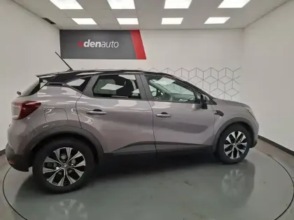Photo 111 Renault Captur  E-Tech full hybrid 145