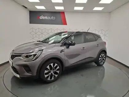 Photo 96 Renault Captur  E-Tech full hybrid 145