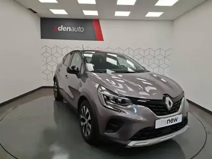 Photo 11 Renault Captur  E-Tech full hybrid 145