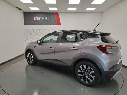 Photo 100 Renault Captur  E-Tech full hybrid 145