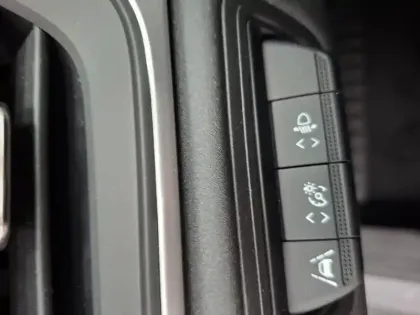 Photo 38 Renault Captur  E-Tech full hybrid 145