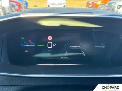 Photo 58 Peugeot 2008  Electrique 54 kWh 156 ch
