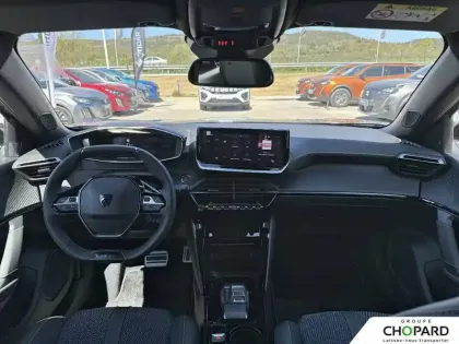 Photo 79 Peugeot 2008  Electrique 54 kWh 156 ch