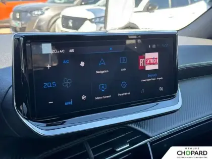 Photo 55 Peugeot 2008  Electrique 54 kWh 156 ch